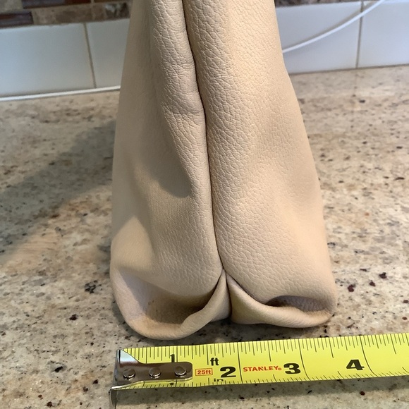 Anthropologie “Amalia” Cream Handbag with Wooden Handles - Picture 8 of 8